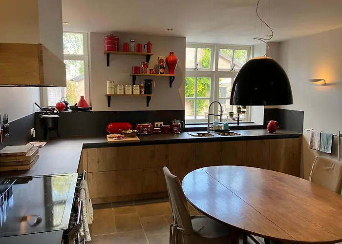 De Logeerkamer 住宿加早餐酒店